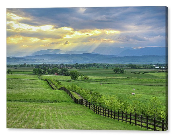 Colorado Country Fence To The Rockies Canvas Print